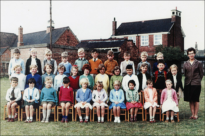 Burton Latimer Council Infants School - Mrs Williams' Class 1964-5