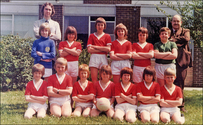 Burton Latimer - Meadowside Junior School Football Team - 1974