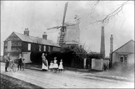 Mrs Prudence Hodson and family near Windmill Cottages circa 1906.The bungalow on the right was probably the Burton Ironstone Company offices.