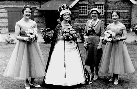 After the 1958 crowning: Kay Jempson, Pat Johnson, Mrs Hilda Morby and Pat Smith