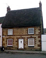 Photograph of 32 High Street, - Dolittle