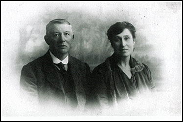 Harry Ringrose Gent and his wife Edna in the 1930s
