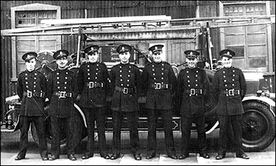 WW2  firemen in Alexandra Street