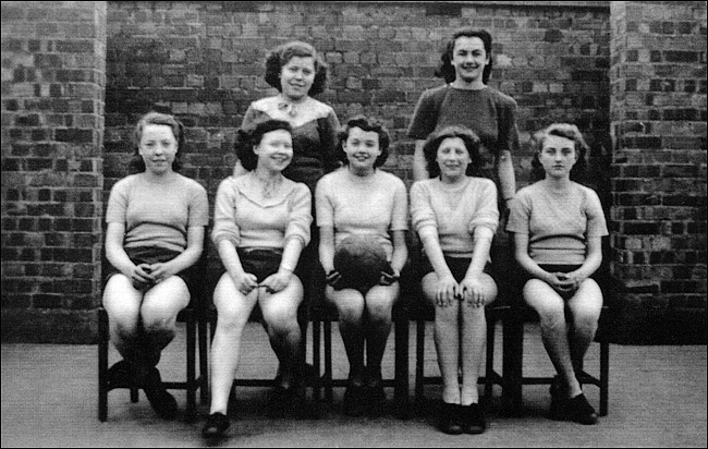 Burton Latimer Council School Netball Team - 1951