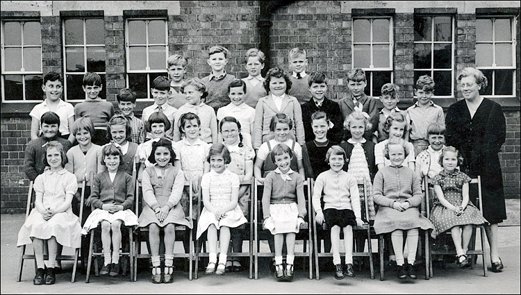 Burton Latimer Council School - Miss Leach's Class 1957-8