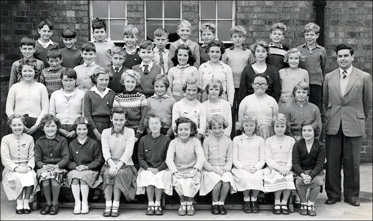 Burton Latimer Council School - Mr Norton's Class - 1960-61