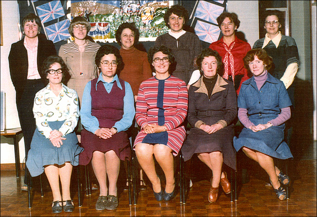 Meadowside Infants School Staff in 1977