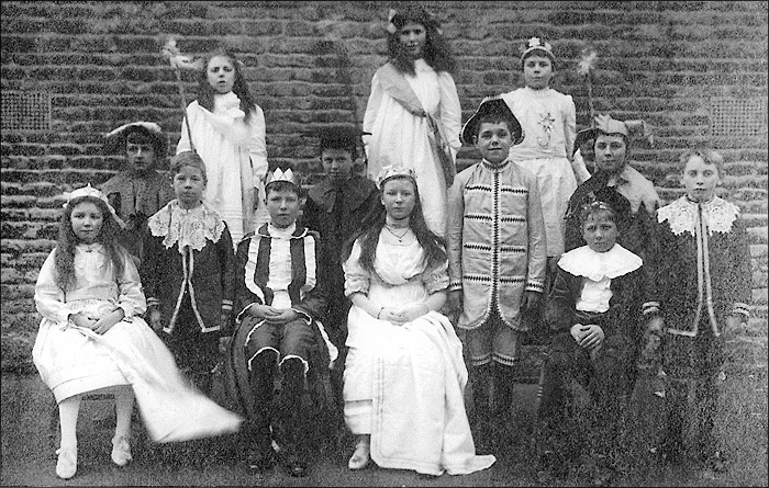 Burton Latimer St Marys School Concert c.1918