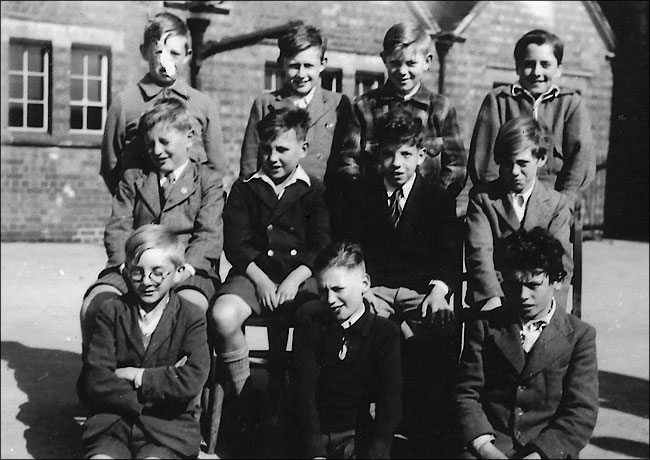 Burton Latimer Council School - playground group 1949