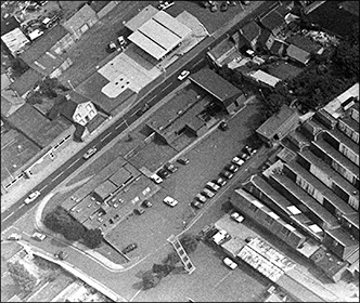 Aerial view of the Library and Health Centre in 1984