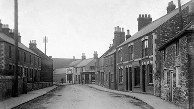 On the left is Rock Terrace, home of Robert Thomas & Elizabeth Boulton.