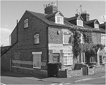 32 Cranford Road at the junction of Bird Street and Cranford Road