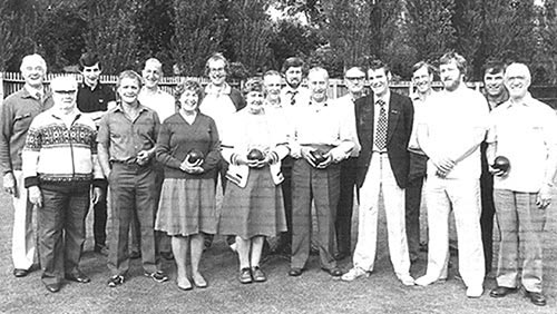 Burton Latimer Conservative Club Bowls Team - 1985