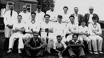 Photo Burton Latimer Cricket CC Team c1950