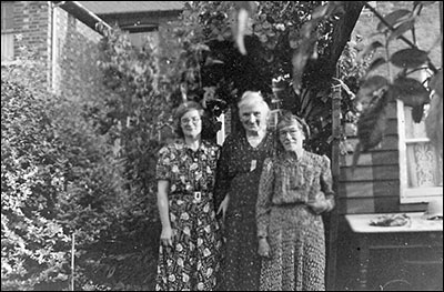 Neville's Mother, Great Aunt Avis and Grandma.