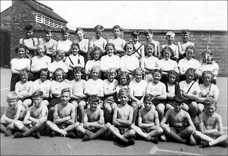 County Mixed PE&nbsp;Class c1952