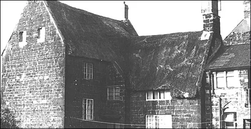 Burton Latimer - EadysFarmhouse