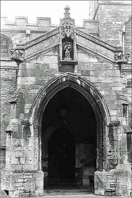 Burton Latimer - church entrance