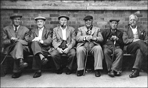 Burton Latimer - 0620-Alf-Grainger-and-frien