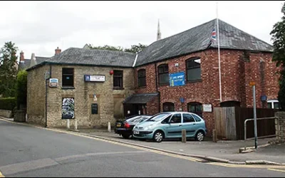 Conservative Club (“The Cons”)