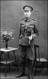 Burton Latimer - Sharpley-soldier-0759