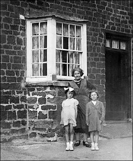 Burton Latimer - 340-012-41BakehouseLane1940