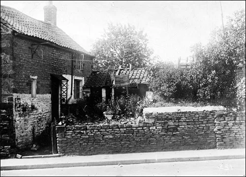 Burton Latimer - 0121-Kett-Rd-No-35