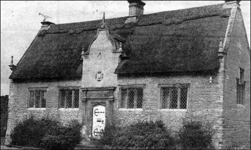 Burton Latimer - Jacobean House 1973