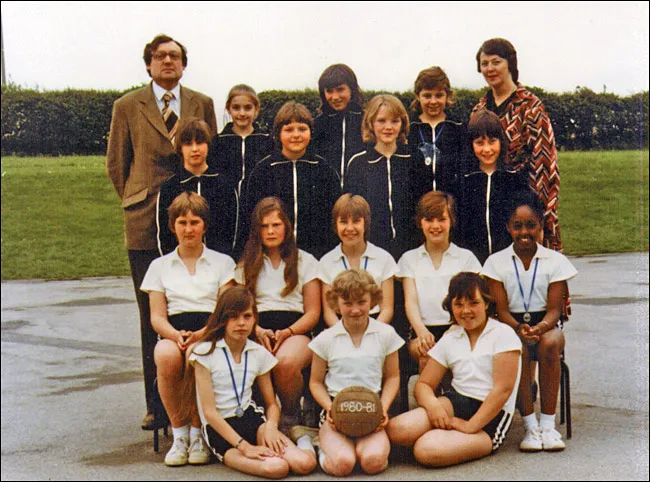 Burton Latimer - Meadowside - Netball - 1980 -1981