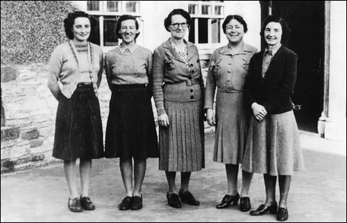 Burton Latimer - Infants - Staff - 1950